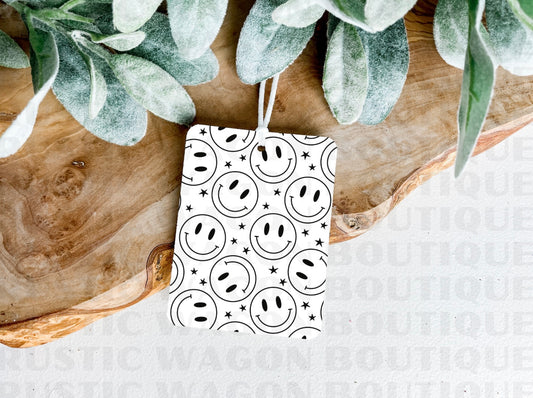 B&W Smiley || Felt Freshie