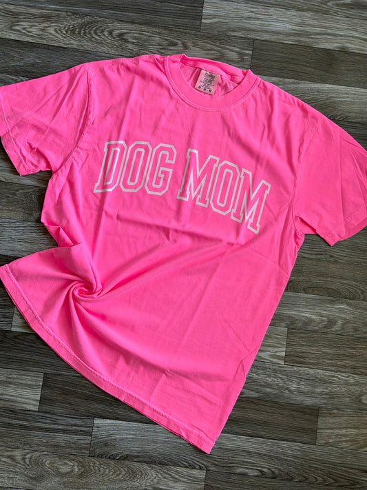 RTS || Dog Mom || Comfort Colors Tee